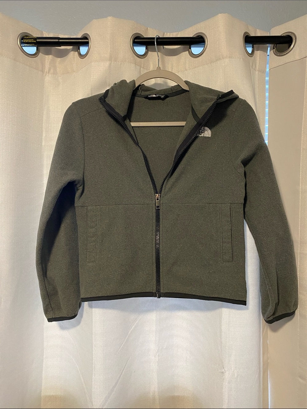 The North Face Kids gray Fleece Zip Hoodie teen/adolescent size small 7/8